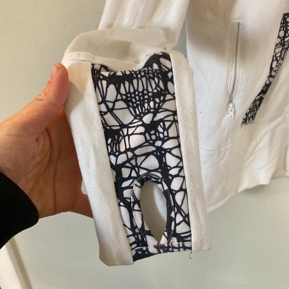 Lululemon define hooded jacket - Picture 2 of 5